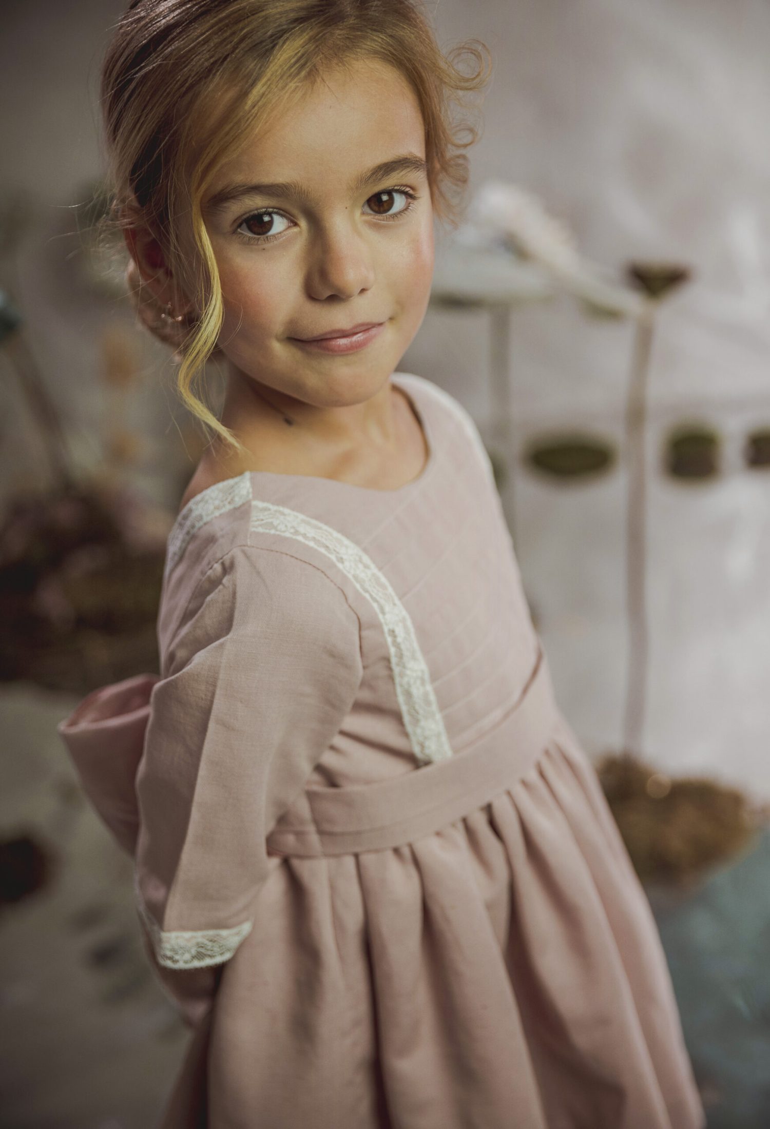 chic-and-chic-arras-nina-elaya-daisy-8