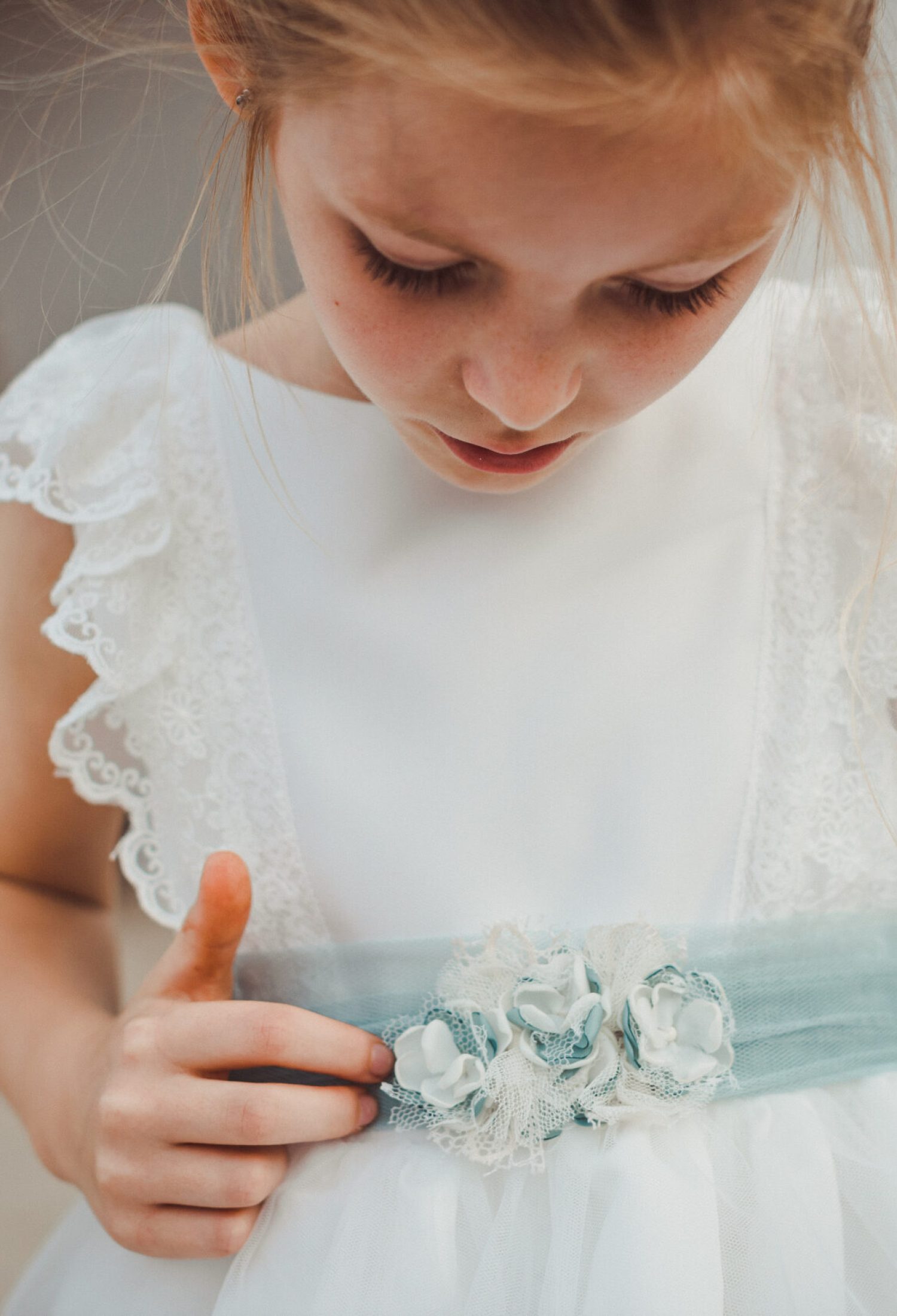 vestido azul y puntillas5